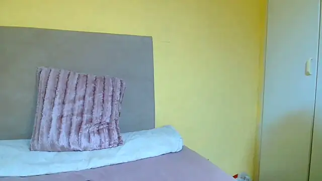 thique doll online show from 13, 9, 2025