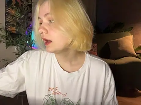 MoonIvy  online show from 30, 4, 2026