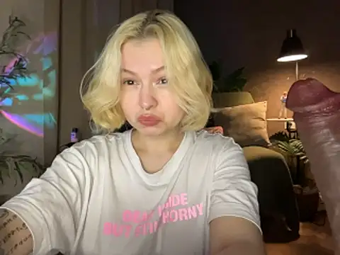 MoonIvy  online show from 2, 6, 2026