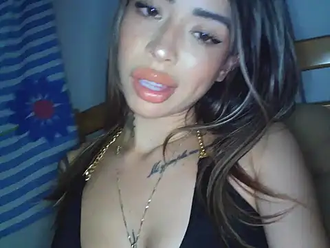 VIOLETT SATOMI online show from 14, 11, 2025