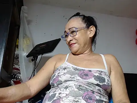 maggi hotsson online show from 26, 9, 2025