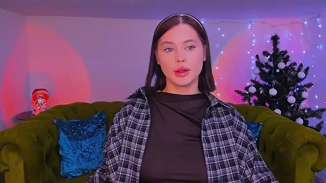 lil angel  online show from 16, 12, 2025