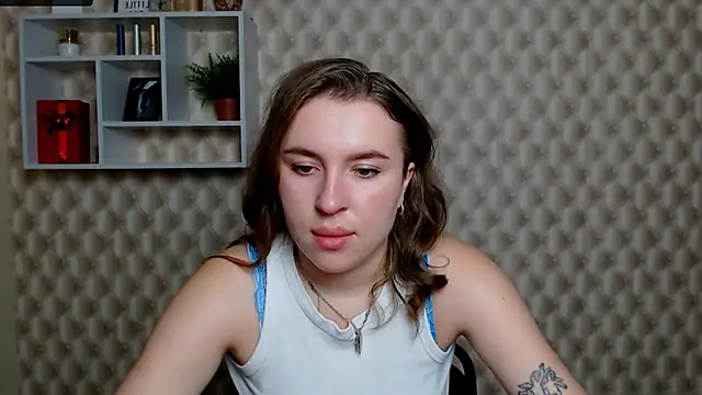 JuliaTopp  online show from 29, 11, 2025