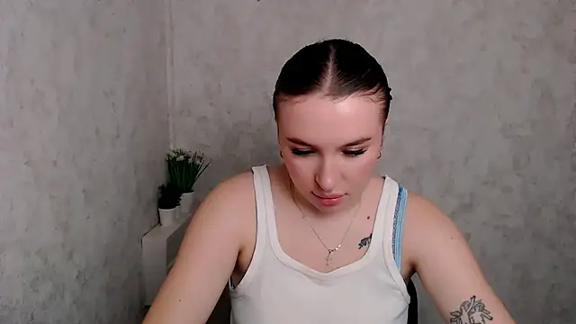 JuliaTopp  online show from 19, 3, 2026