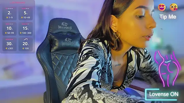 Snapshot of mia_rousse25 chatting on 17, 1, 2026 mia rousse25 online show from 17, 1, 2026