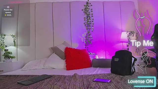 Snapshot of mia_rousse25 chatting on 2, 2, 2026 mia rousse25 online show from 2, 2, 2026