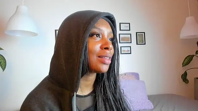 Coco joness online show from 20, 11, 2025