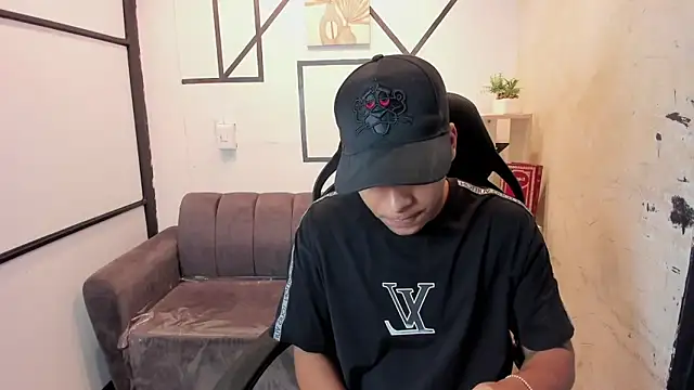 IsaacBlack  online show from 27, 9, 2025