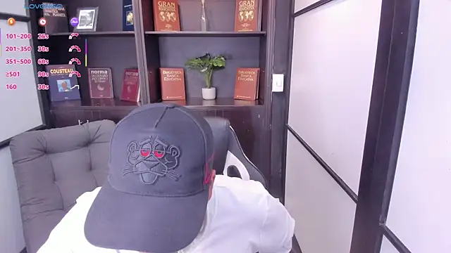 IsaacBlack  online show from 13, 10, 2025