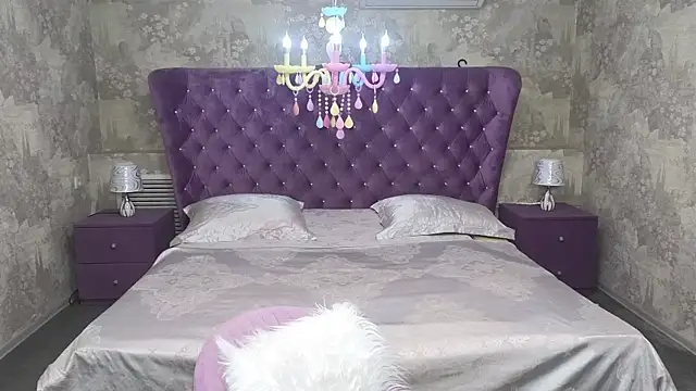 Anna Kenann online show from 29, 9, 2025