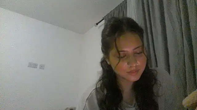 laylabliss online show from 8, 10, 2025