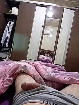 Gustavo198045 online show from 12, 4, 2026