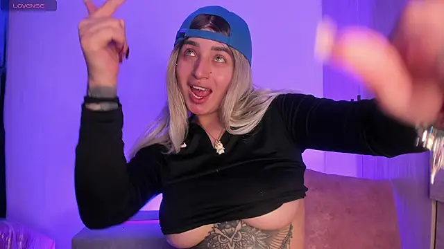 scarlett Collinss online show from 27, 11, 2025