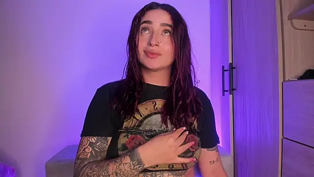 scarlett Collinss online show from 10, 2, 2026