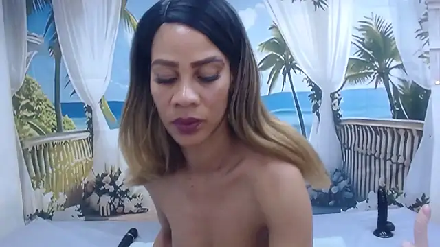 Snapshot of GlowGoddessxx chatting on 23, 4, 2026 GlowGoddessxx online show from 23, 4, 2026
