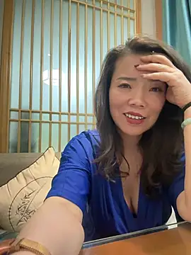 Snapshot of anna_yngs chatting on 24, 4, 2026 anna yngs online show from 24, 4, 2026