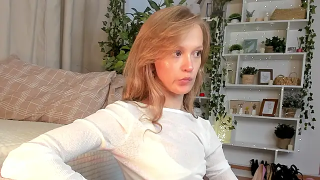 Snapshot of Kara_smalltits chatting on 23, 9, 2025 Kara smalltits online show from 23, 9, 2025