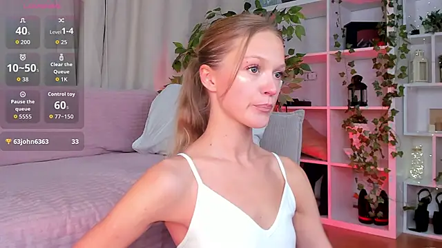 Snapshot of Kara_smalltits chatting on 1, 12, 2025 Kara smalltits online show from 1, 12, 2025