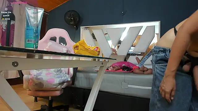 Snapshot of Lena_Bdsm chatting on 4, 2, 2026 Lena Bdsm online show from 4, 2, 2026