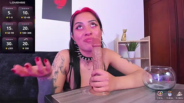 Snapshot of cherry_jenklins8 chatting on 21, 10, 2025 cherry jenklins8 online show from 21, 10, 2025