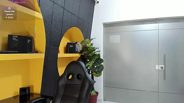 VioletLux online show from 19, 9, 2025