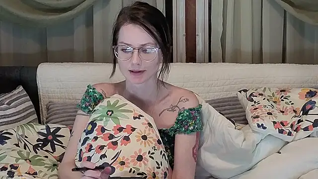 kohlbird online show from 4, 12, 2025