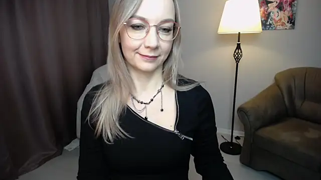 Ava Elior online show from 18, 10, 2025