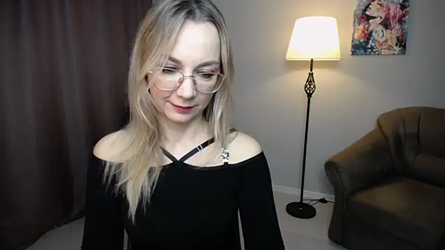 Ava Elior online show from 19, 11, 2025