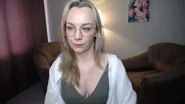 Ava Elior online show from 10, 7, 2026