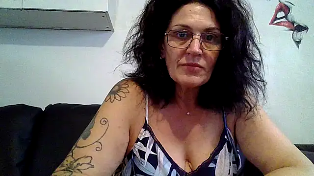 RubyyRosee online show from 25, 6, 2026