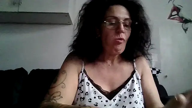 RubyyRosee online show from 28, 6, 2026