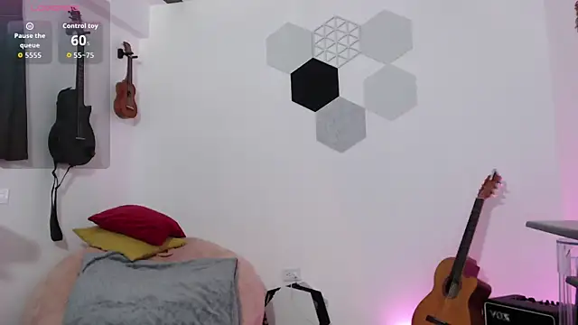 Susanahendrix online show from 5, 5, 2026