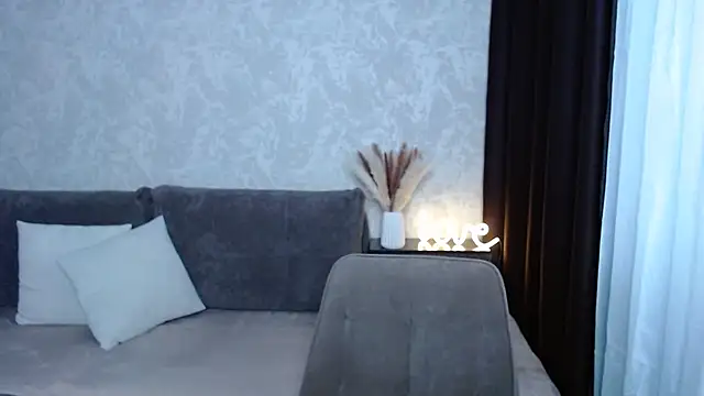 IrisJones online show from 25, 9, 2025