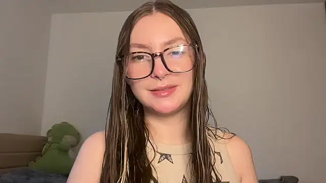 velvet  moon online show from 8, 5, 2026