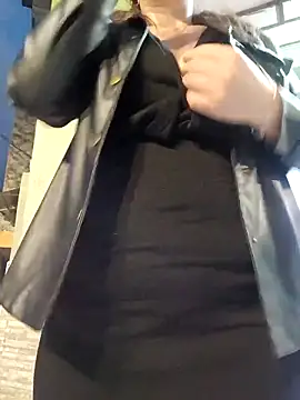 Snapshot of miss_berlyn chatting on 7, 3, 2026 miss berlyn online show from 7, 3, 2026