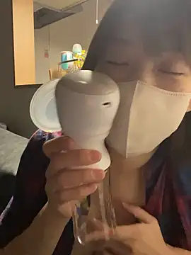 Snapshot of usako_2025 chatting on 20, 10, 2025 usako 2025 online show from 20, 10, 2025