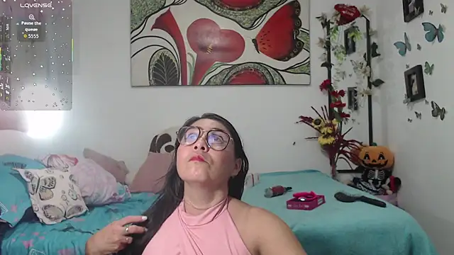 anii mantilla online show from 28, 2, 2026