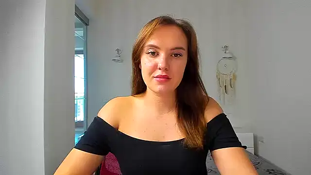 EmmaNorman online show from 9, 9, 2025