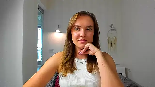 EmmaNorman online show from 11, 9, 2025