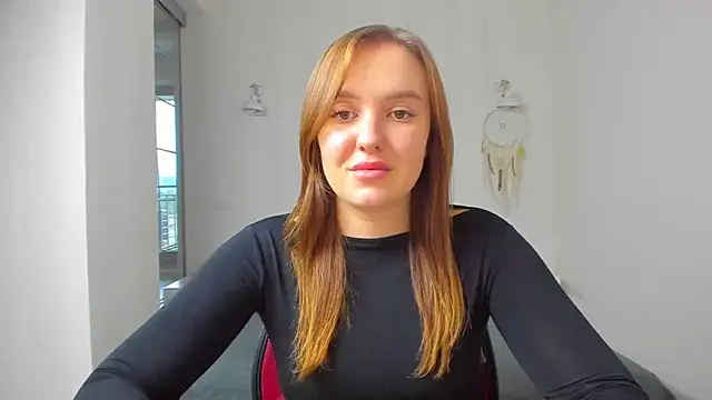 EmmaNorman online show from 6, 10, 2025