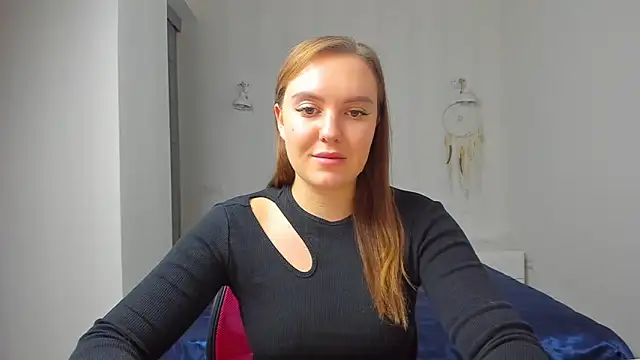 EmmaNorman online show from 26, 10, 2025