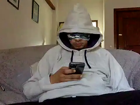 Snapshot of CaiBull chatting on 22, 12, 2025 CaiBull online show from 22, 12, 2025