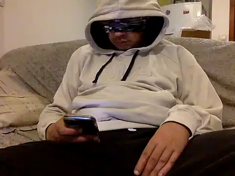 Snapshot of CaiBull chatting on 22, 12, 2025 CaiBull online show from 22, 12, 2025