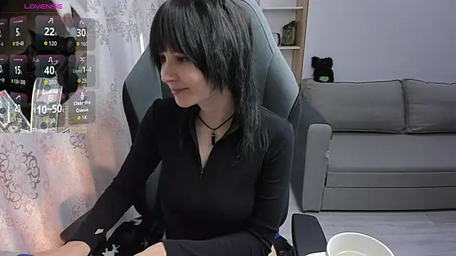 Snapshot of MistyDark chatting on 10, 4, 2026 MistyDark online show from 10, 4, 2026