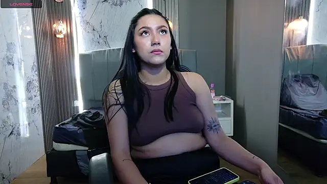 Megara 25 online show from 24, 9, 2025