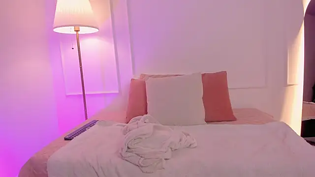 Snapshot of angelica_cross_ chatting on 26, 11, 2025 angelica cross online show from 26, 11, 2025