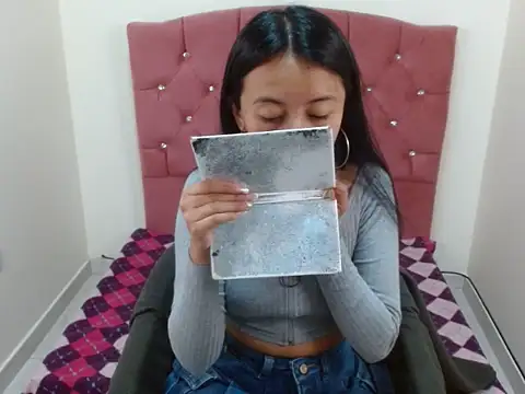 Emma Thompson2 online show from 18, 9, 2025