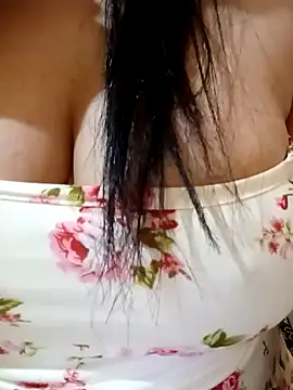 Romayssaa online show from 10, 5, 2026