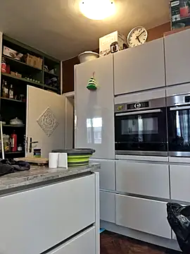 Alexandra knight online show from 15, 1, 2026