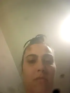 Alexandra knight online show from 4, 3, 2026